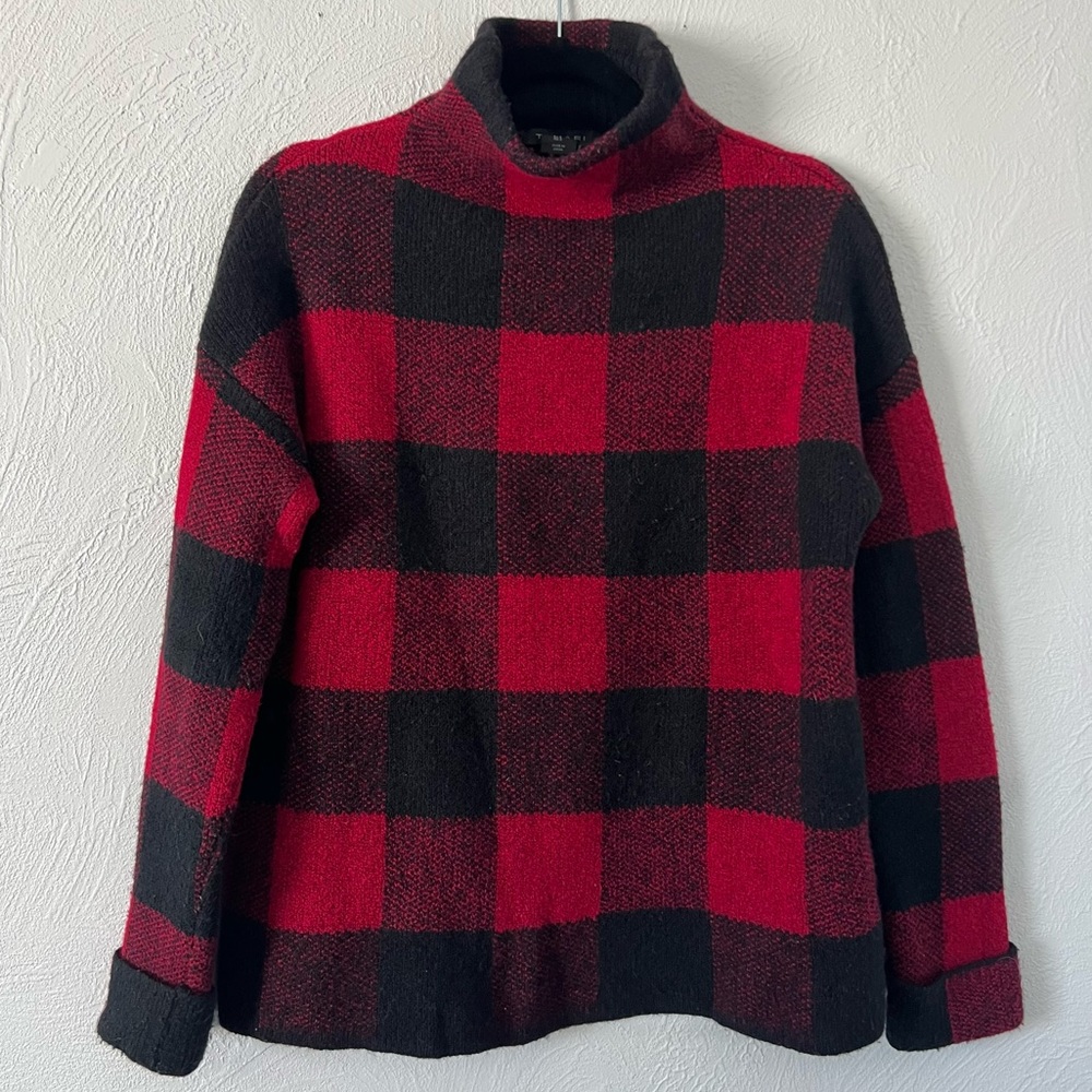 Tahari Buffalo Plaid Sweater